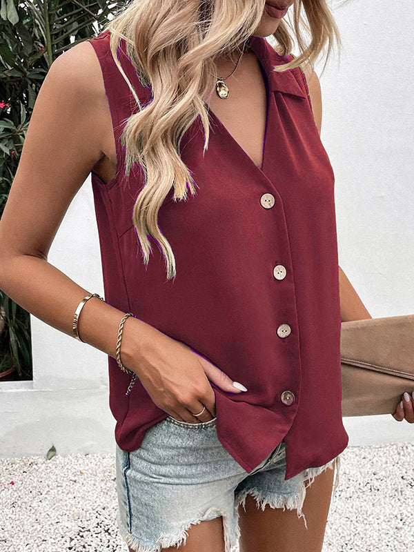 Well Tailored Top with a Graceful Silhouette