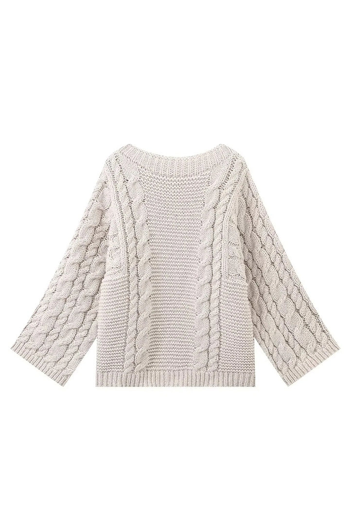 Effortlessly Elegant Sweater with a Timeless Design