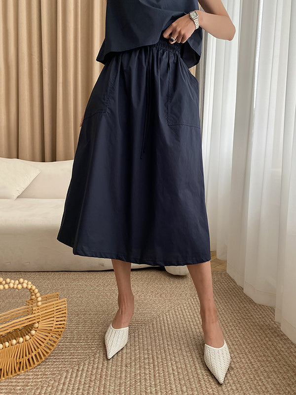 Effortlessly Elegant Garment with a Timeless Design