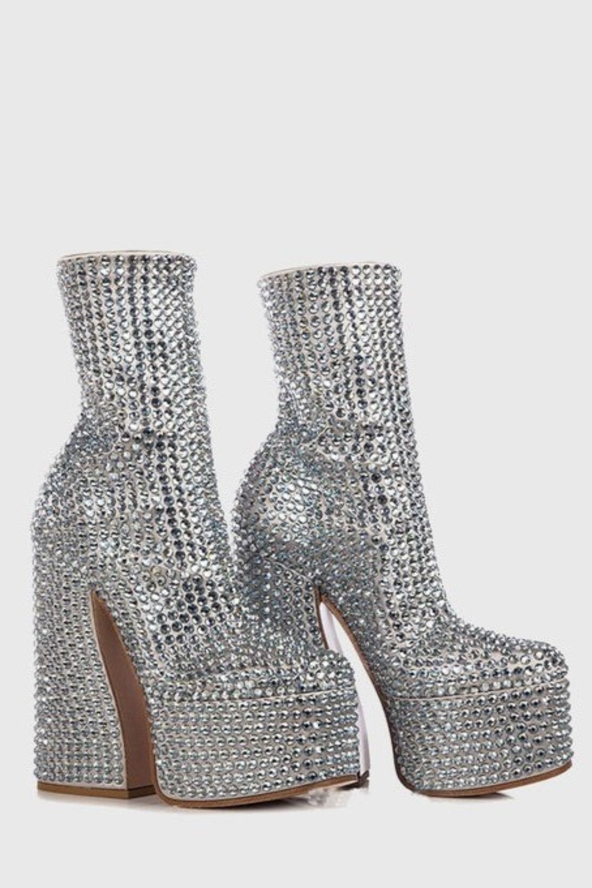 Classic Vintage Boots with a Flattering Fit