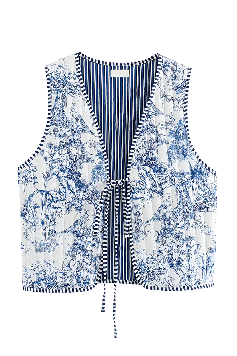 Elegantly Styled Coat for Everyday Wear