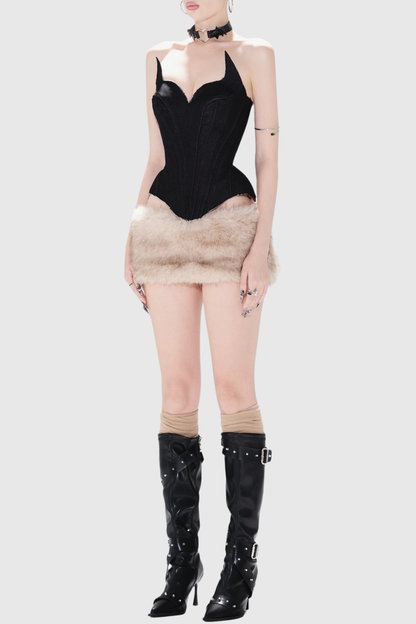 Beautifully Finished Garment in a Timeless Design