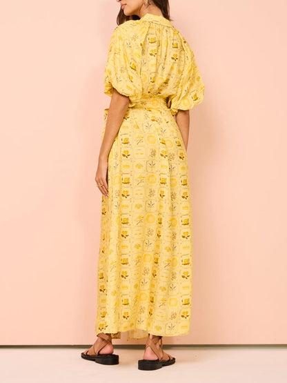 Well Tailored Dress with a Graceful Silhouette
