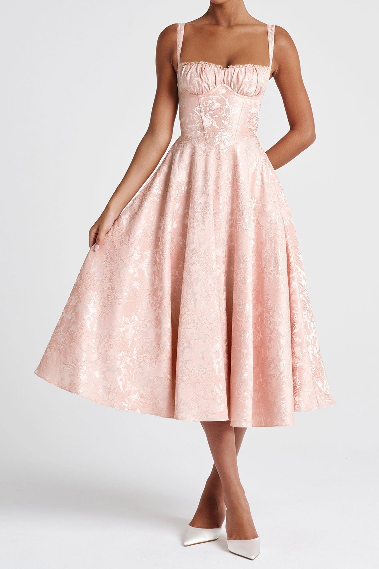 Beautifully Finished Dress in a Timeless Design