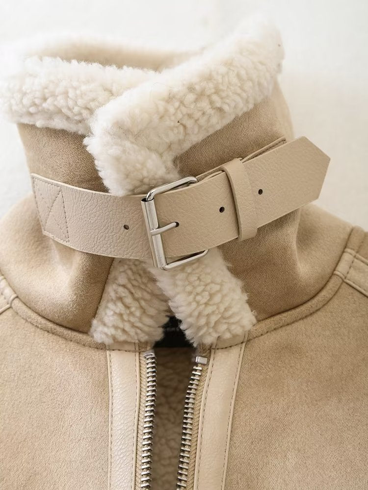 Sophisticated Jacket with a Clean Classic Look