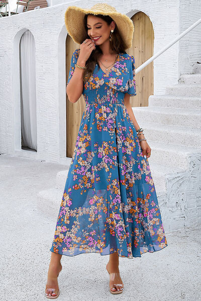 Classic Vintage Dress with a Flattering Fit