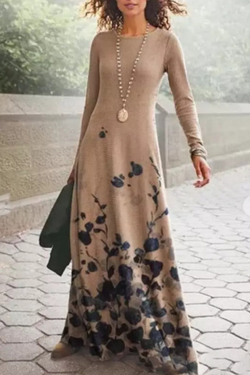 Sophisticated Dress with a Clean Classic Look