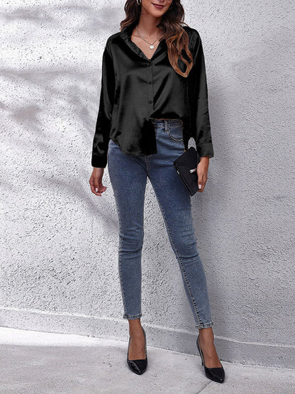 Classic Vintage Blouse with a Flattering Fit