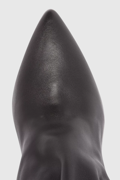 Beautifully Crafted Boots in a Classic Style