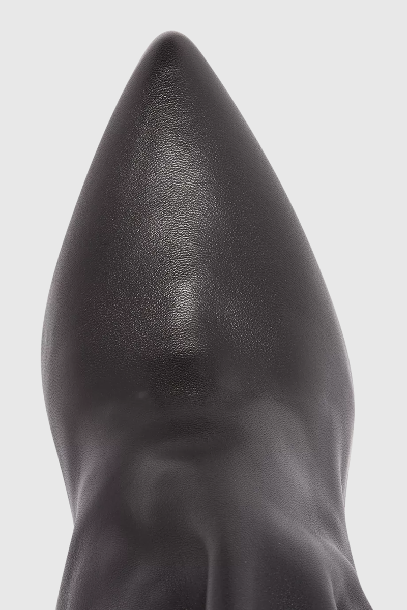 Beautifully Crafted Boots in a Classic Style
