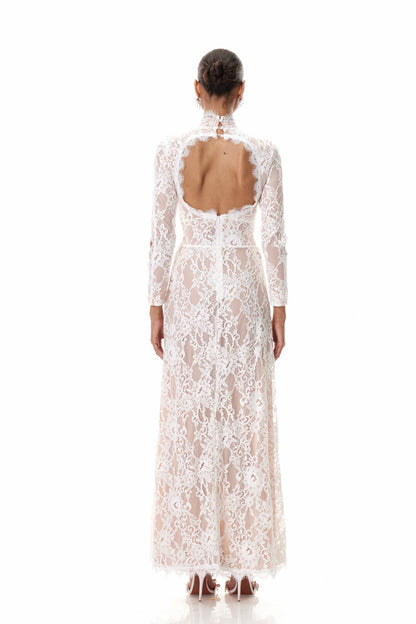 Beautifully Crafted Dress in a Classic Style