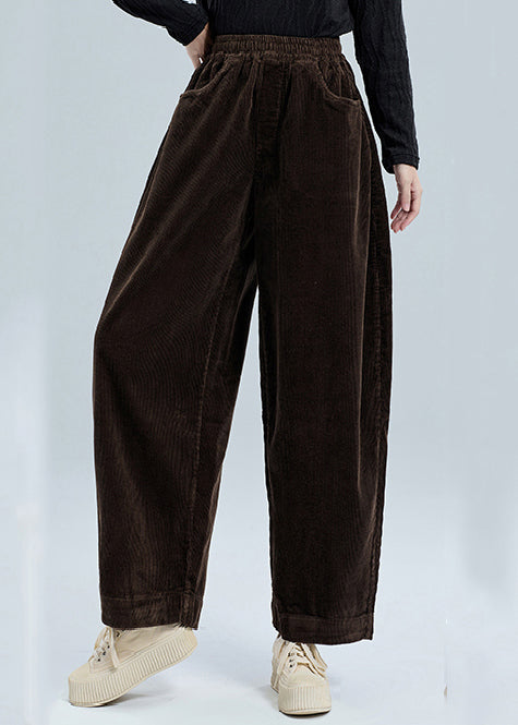 Effortlessly Elegant Pants with a Timeless Design