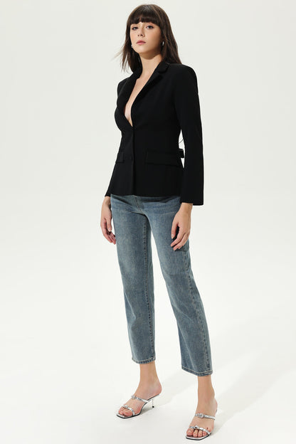 Polished Garment with an Effortless Classic Look