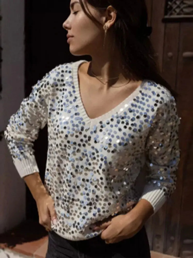 Well Tailored Pullover with a Graceful Silhouette