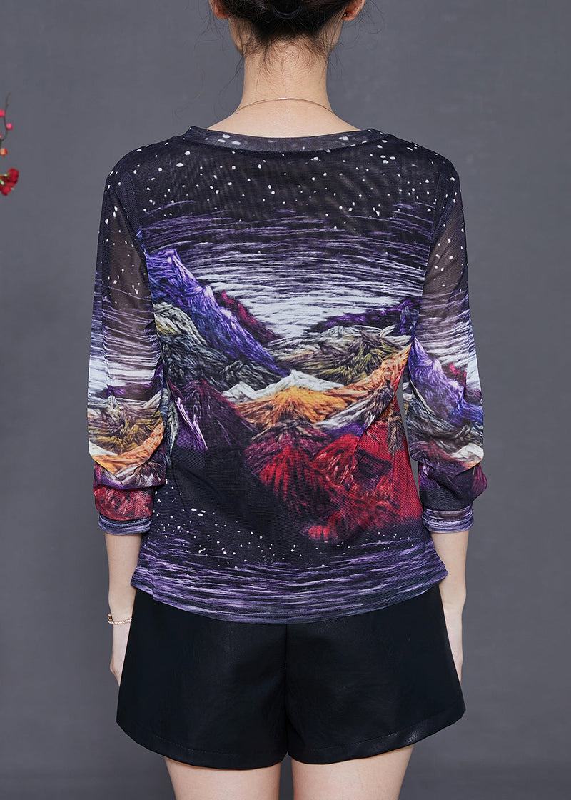 Well Tailored Top with a Graceful Silhouette