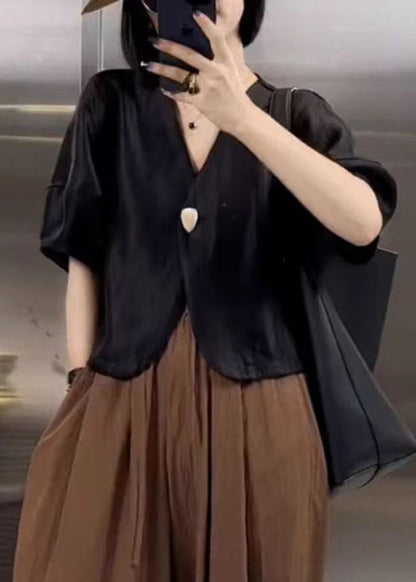 Classic Vintage Shirt with a Flattering Fit