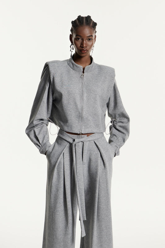 Well Tailored Top with a Graceful Silhouette