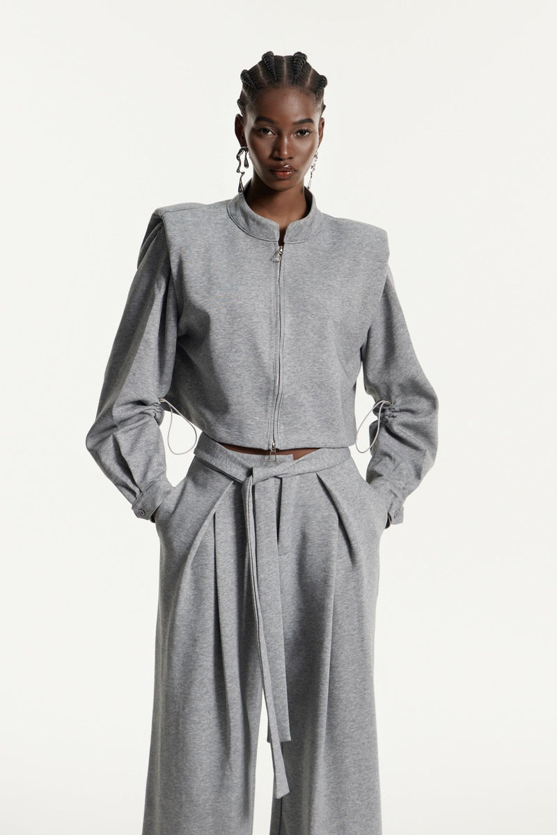 Well Tailored Top with a Graceful Silhouette