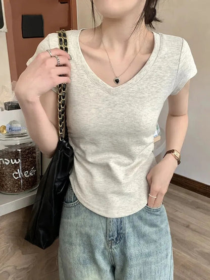 Effortlessly Elegant T-Shirt with a Timeless Design