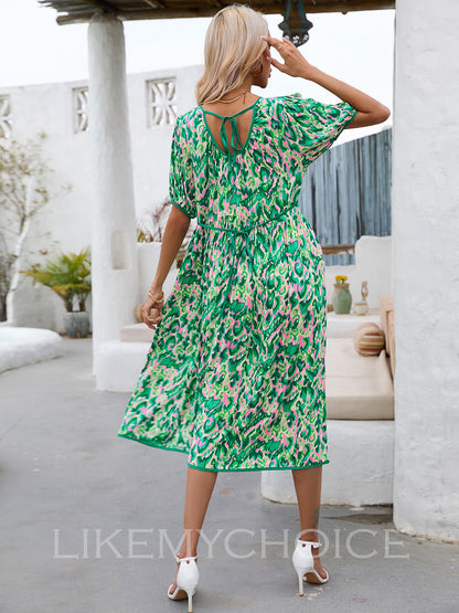 Classic Vintage & Enduringly Stylish Dress