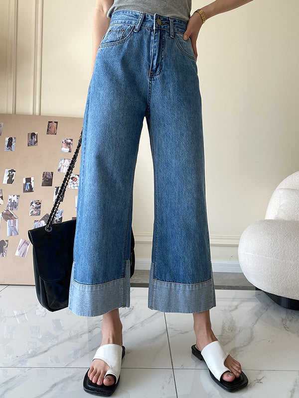 Well Tailored Pants with a Graceful Silhouette