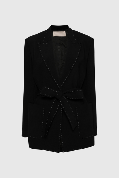 Well Tailored Pants with a Graceful Silhouette