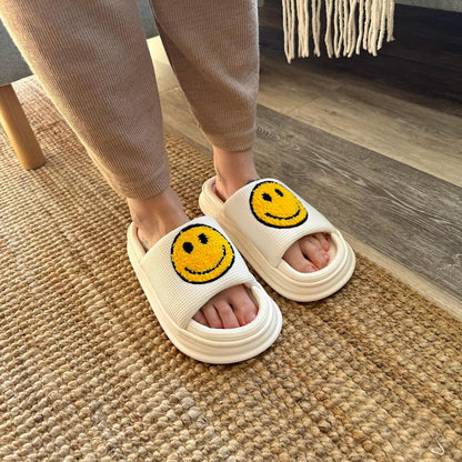 Classic Vintage Sandals with a Flattering Fit