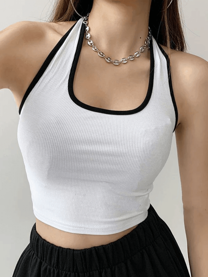 Well Tailored Top with a Graceful Silhouette