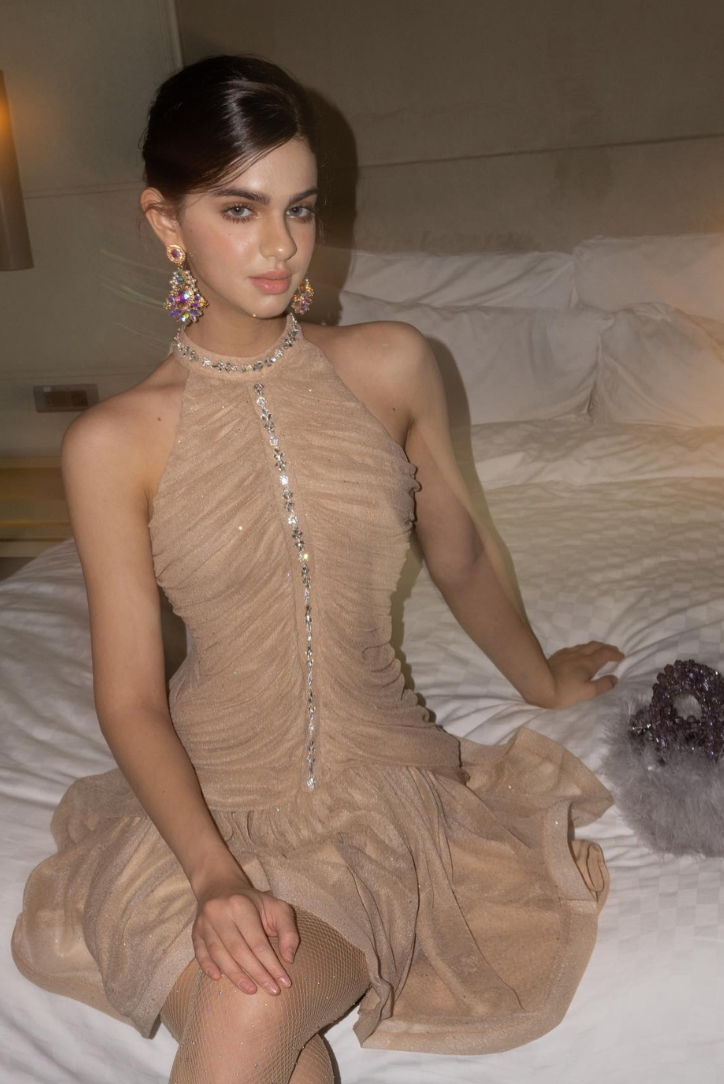 Polished Dress with an Effortless Classic Look