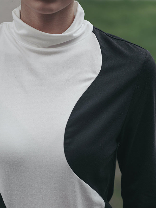 Effortlessly Elegant T-Shirt with a Timeless Design