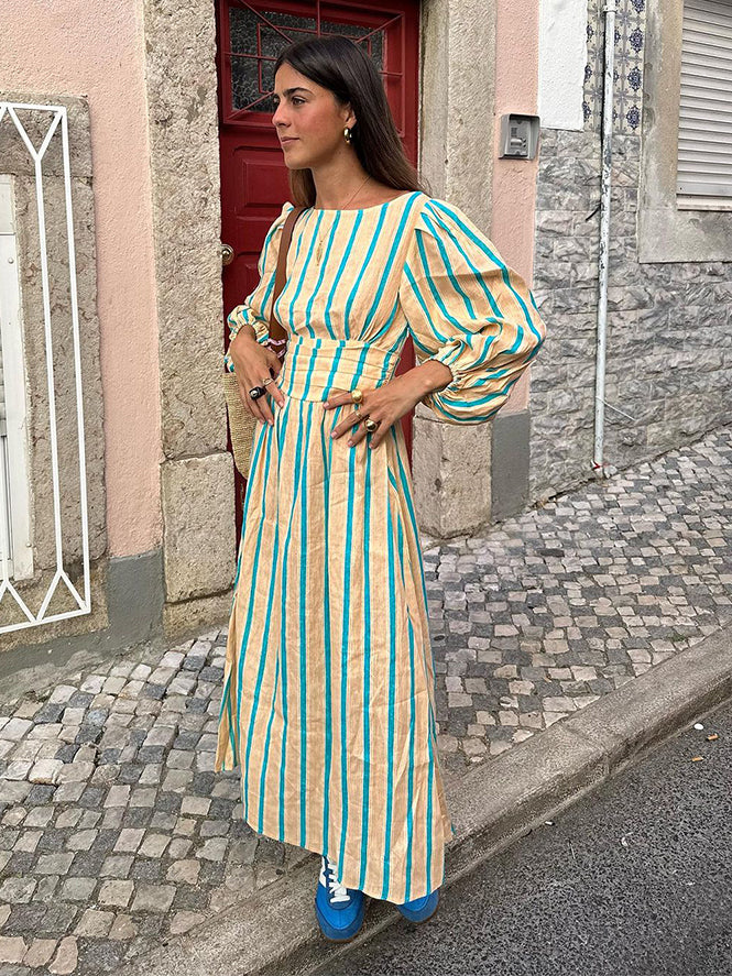 Effortlessly Elegant Dress with a Timeless Design