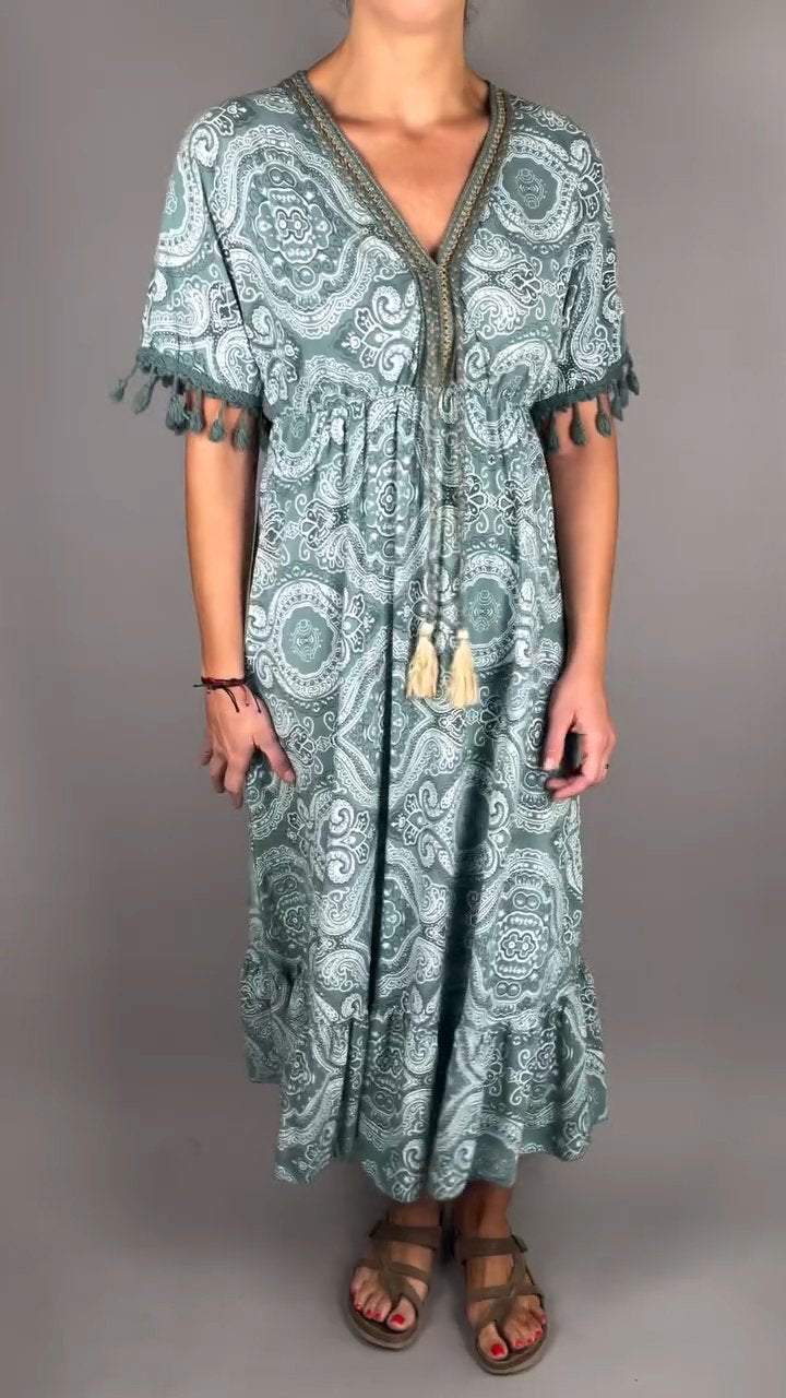 A Vintage Style Dress with Delicate Timeless Details