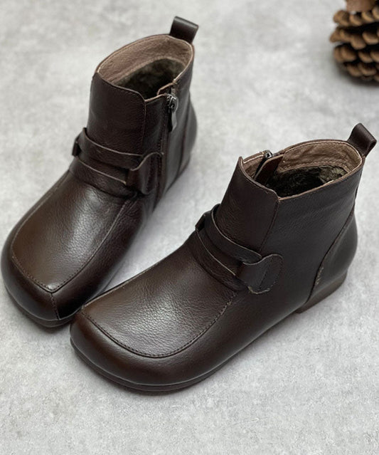 Well Tailored Boots with a Graceful Silhouette