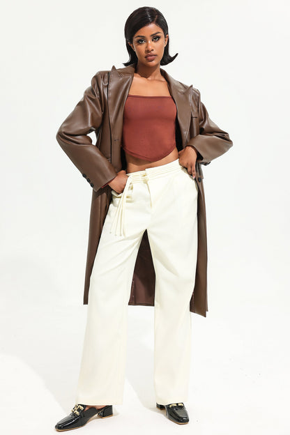 Well Tailored Top with a Graceful Silhouette