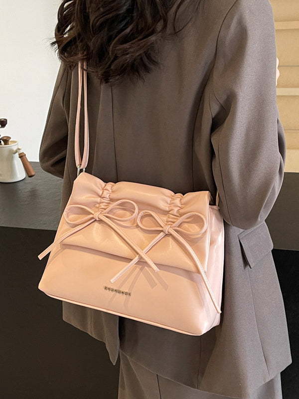 Elegantly Styled Bag for Everyday Wear