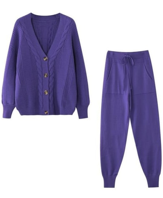 Well Tailored Cardigan with a Graceful Silhouette