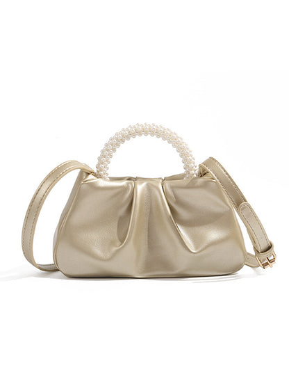 Well Tailored Bag with a Graceful Silhouette