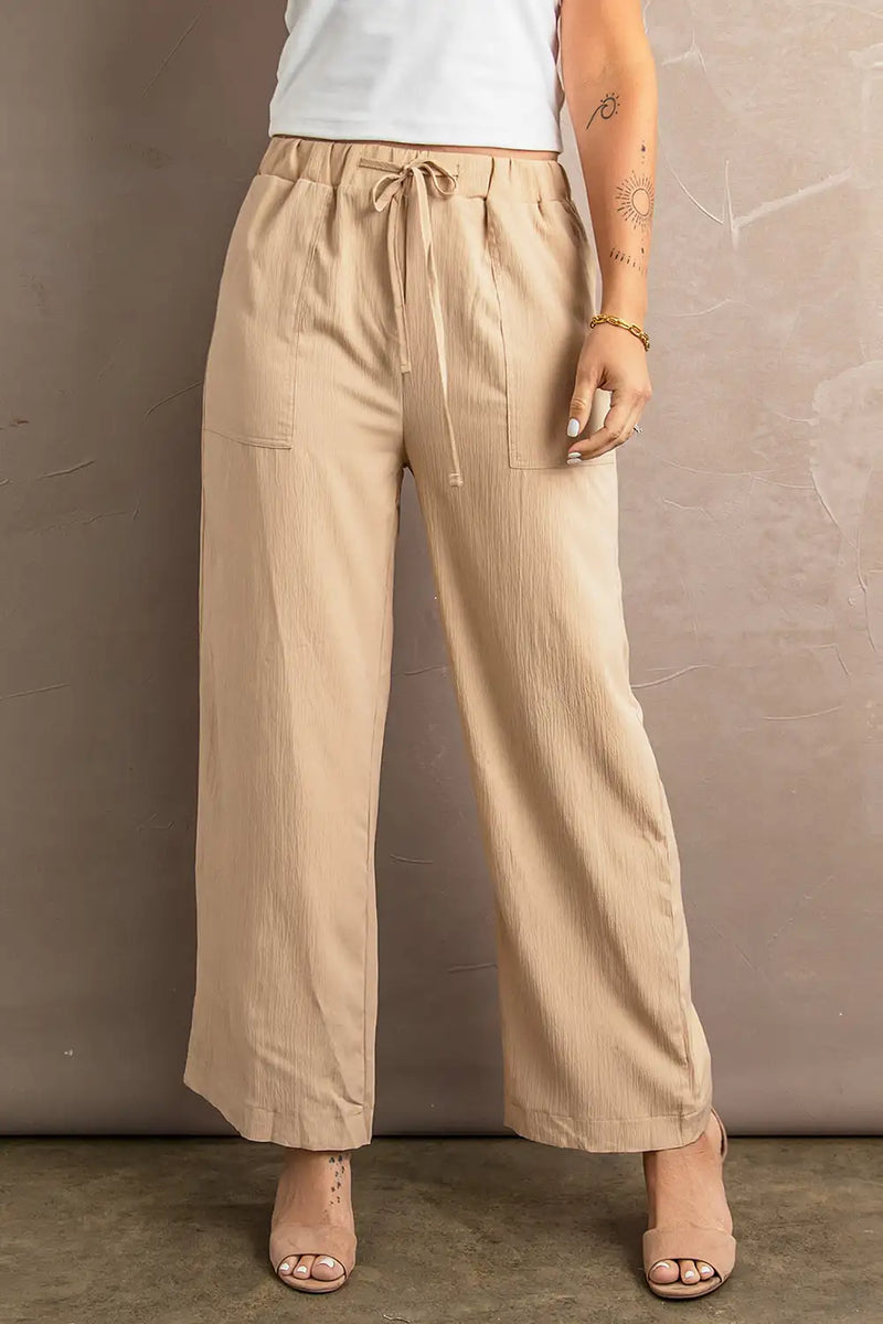 Well Tailored Pants with a Graceful Silhouette
