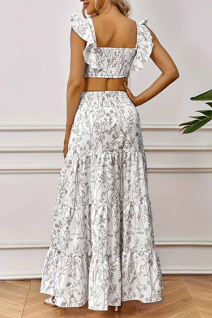 Well Tailored Top with a Graceful Silhouette