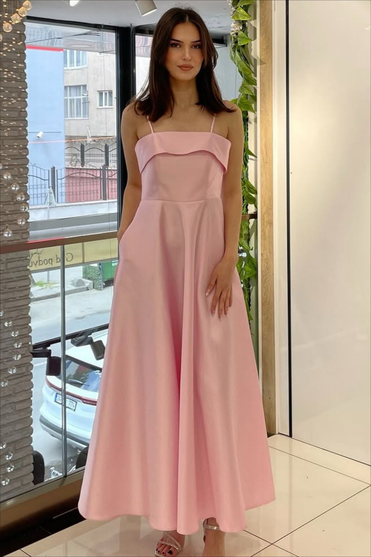 Classic Vintage & Enduringly Stylish Dress