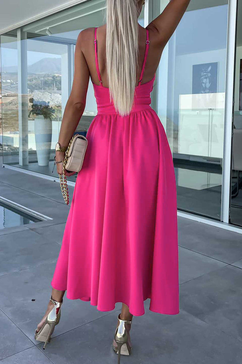 Effortlessly Elegant Dress with a Timeless Design