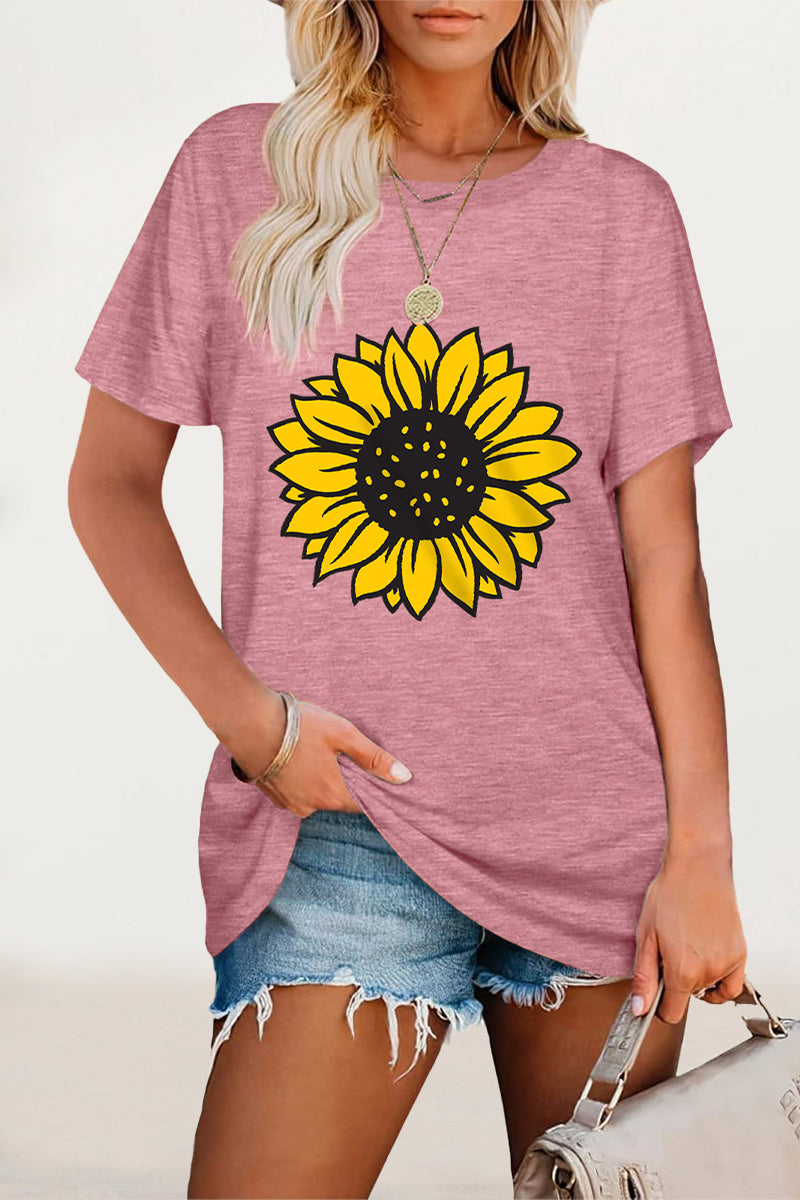 Effortlessly Elegant T-Shirt with a Timeless Design