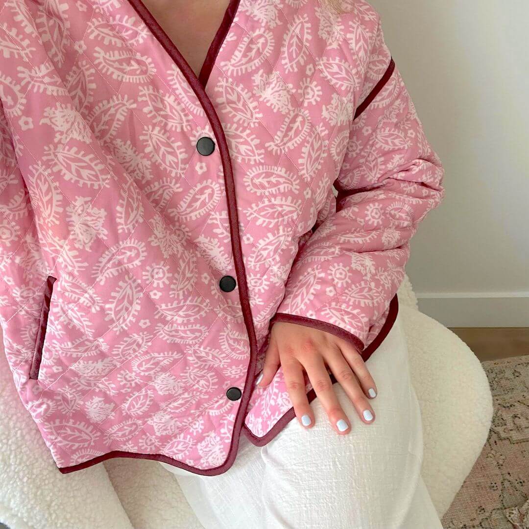 Effortlessly Elegant Jacket with a Timeless Design