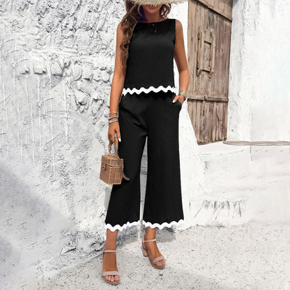 Effortlessly Elegant Garment with a Timeless Design