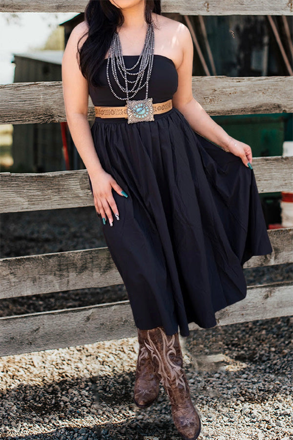 Well Tailored Dress with a Graceful Silhouette