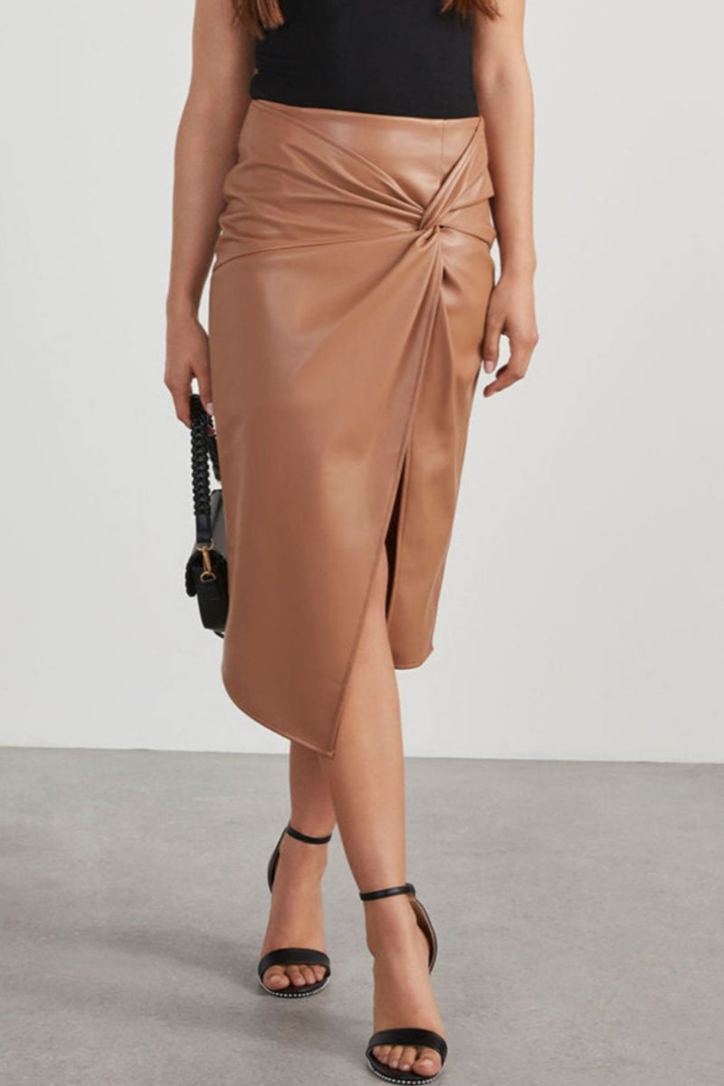 Sophisticated Garment with a Clean Classic Look