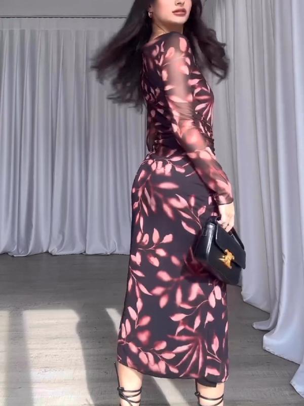 Effortlessly Elegant Dress with a Timeless Design