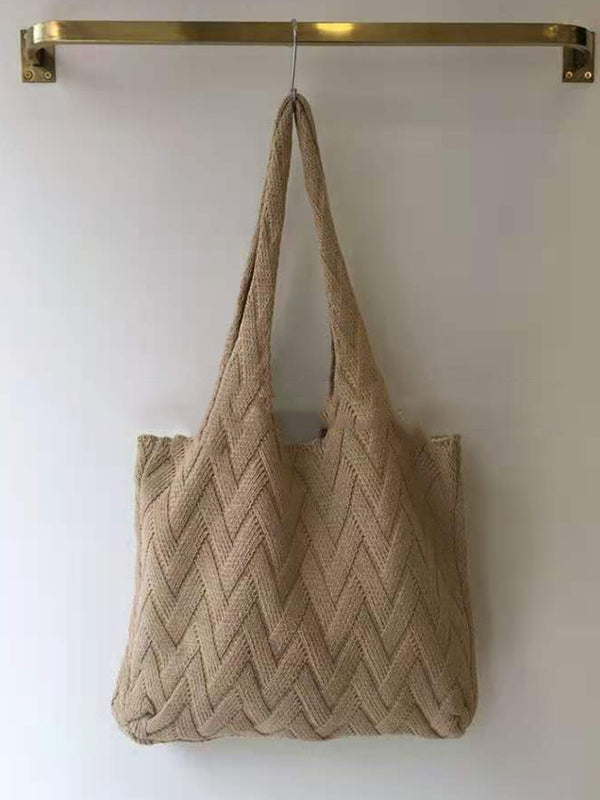 Beautifully Balanced Bag with Timeless Character