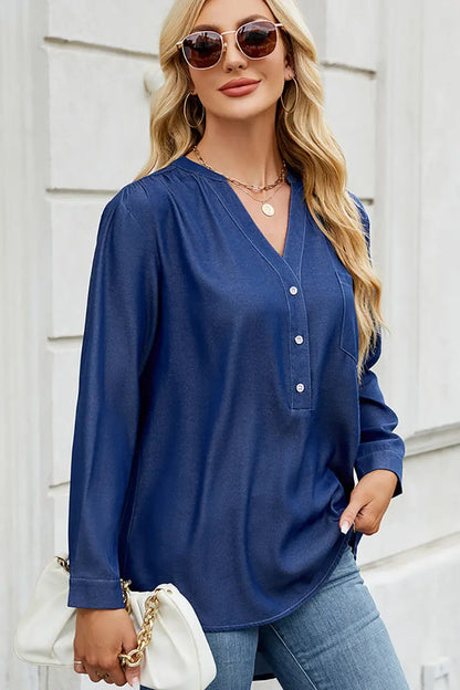 Sophisticated Blouse with a Clean Classic Look