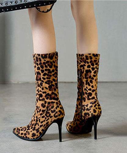 Well Tailored Boots with a Graceful Silhouette